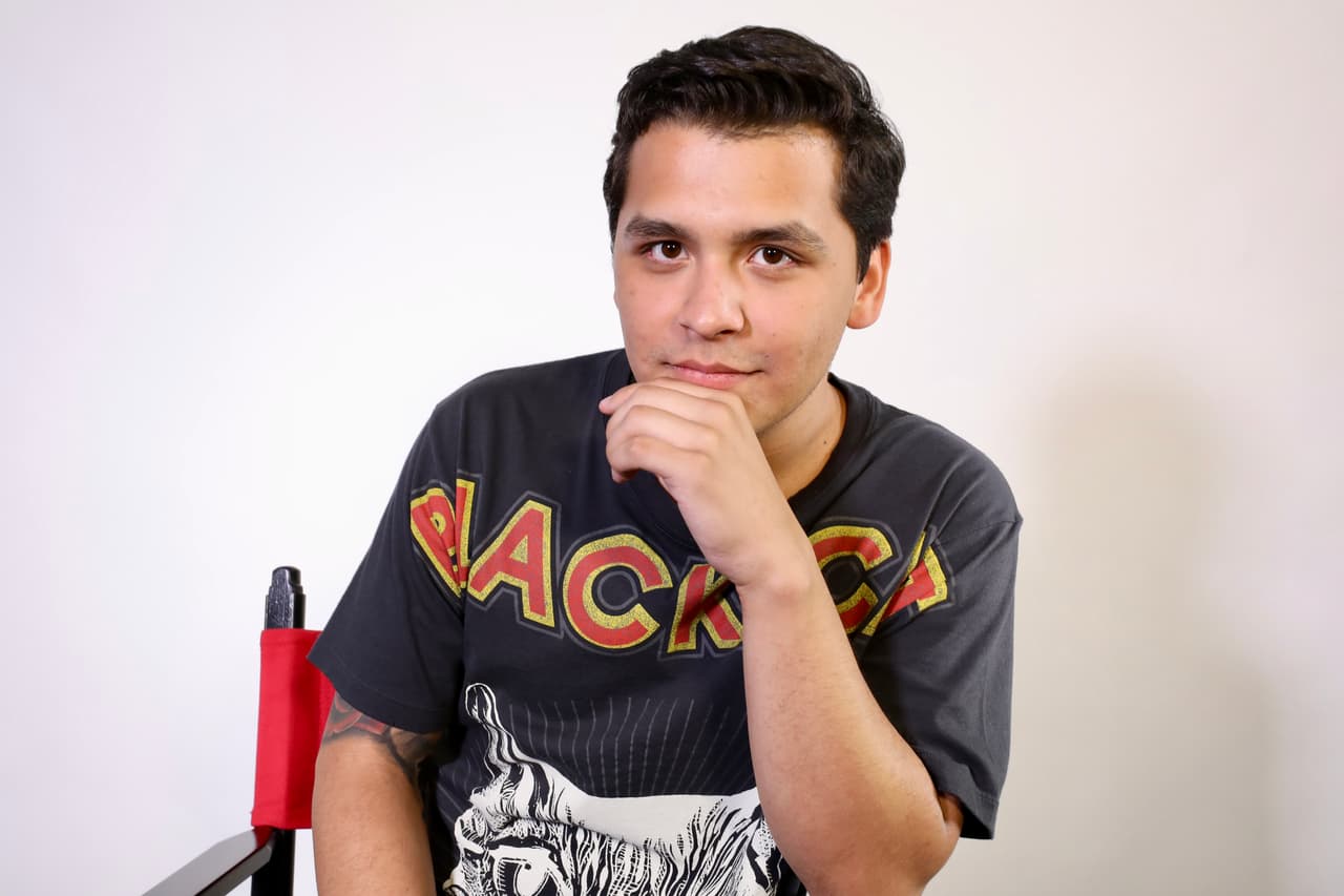 El joven cantante es todo un galán y vuelve locas con sus fotos a sus miles de seguidoras en las redes sociales.