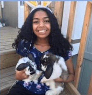 La menor estuvo en la Unidad de Cuidados Intensivos bajo un coma inducido desde el incidente el 12 de diciembre de 2021 y falleció el 12 de febrero.