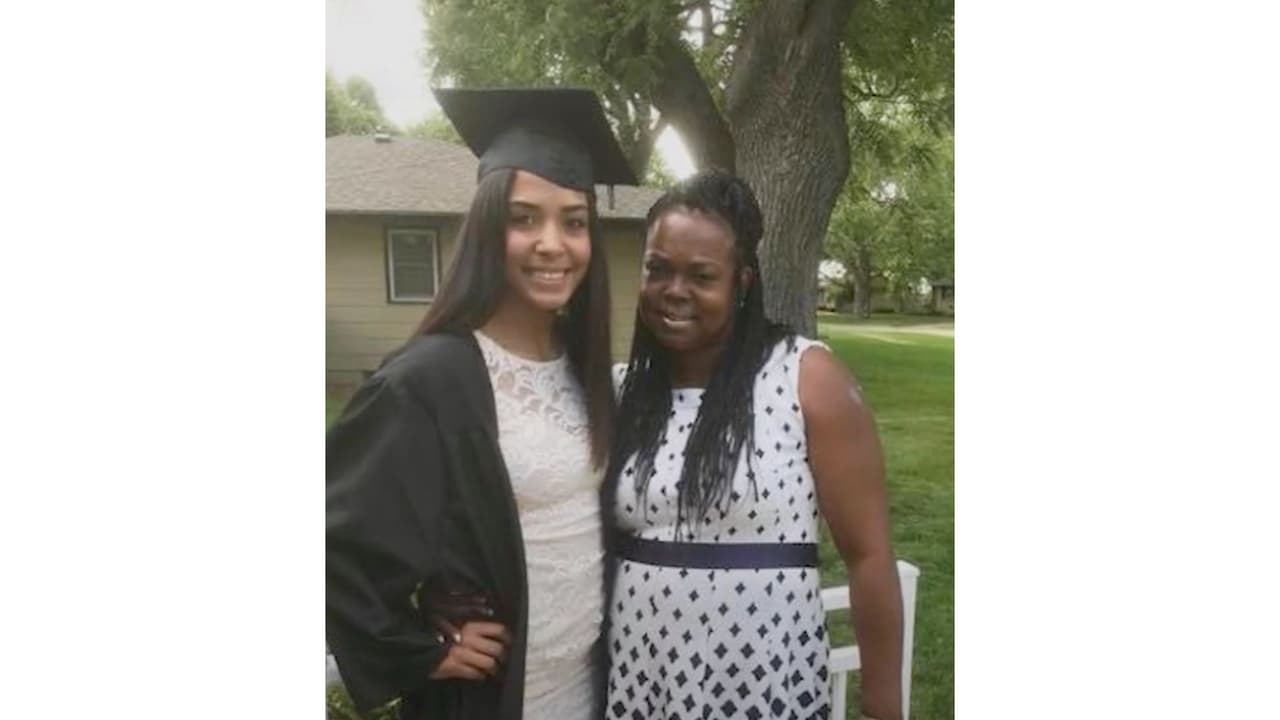 Su mamá, Karletha Gilliam dijo a Noticias 23 DFW, que era una chica comprometida con su trabajo. “Ella trabajaba mucho y era muy dedicada. Ella era mánager (en un establecimiento) y cuidaba de sus dos gatos”.