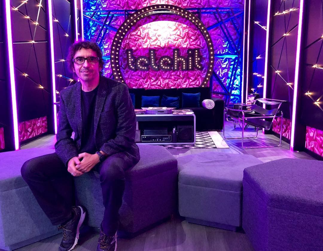 A mediados de 2018, el productor recibió
<b><a href="https://www.univision.com/entretenimiento/exclusiva-guillermo-del-bosque-confirma-que-esta-libre-de-cancer-aunque-lo-habian-desahuciado-hace-un-ano">noticias alentadoras</a></b> al ser declarado su cáncer en remisión, sin embargo, su lucha no ha terminado.