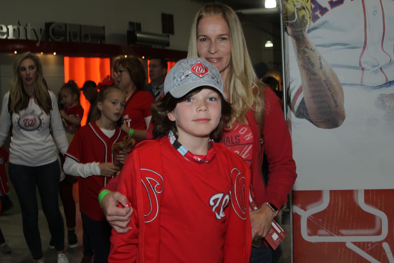 Así se vive el ambiente previo al último juego de la Serie Mundial en Houston, hoy conoceremos al mejor equipo de la MLB.