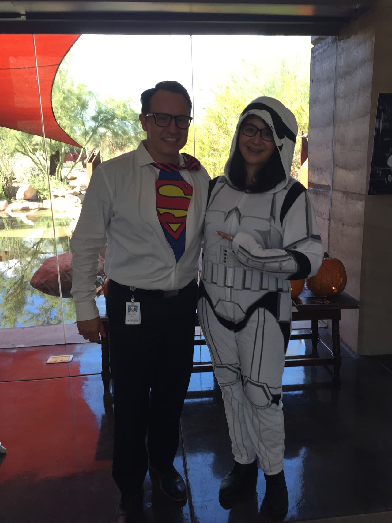 Disfraces, concursos y mucha diversión en la celebración de Halloween en Univisión Arizona.