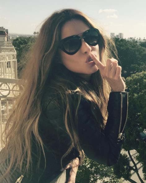 Las gafas de pasta gruesa han estado siempre de moda y todavía les queda mucho tiempo en el mundo fashionista.