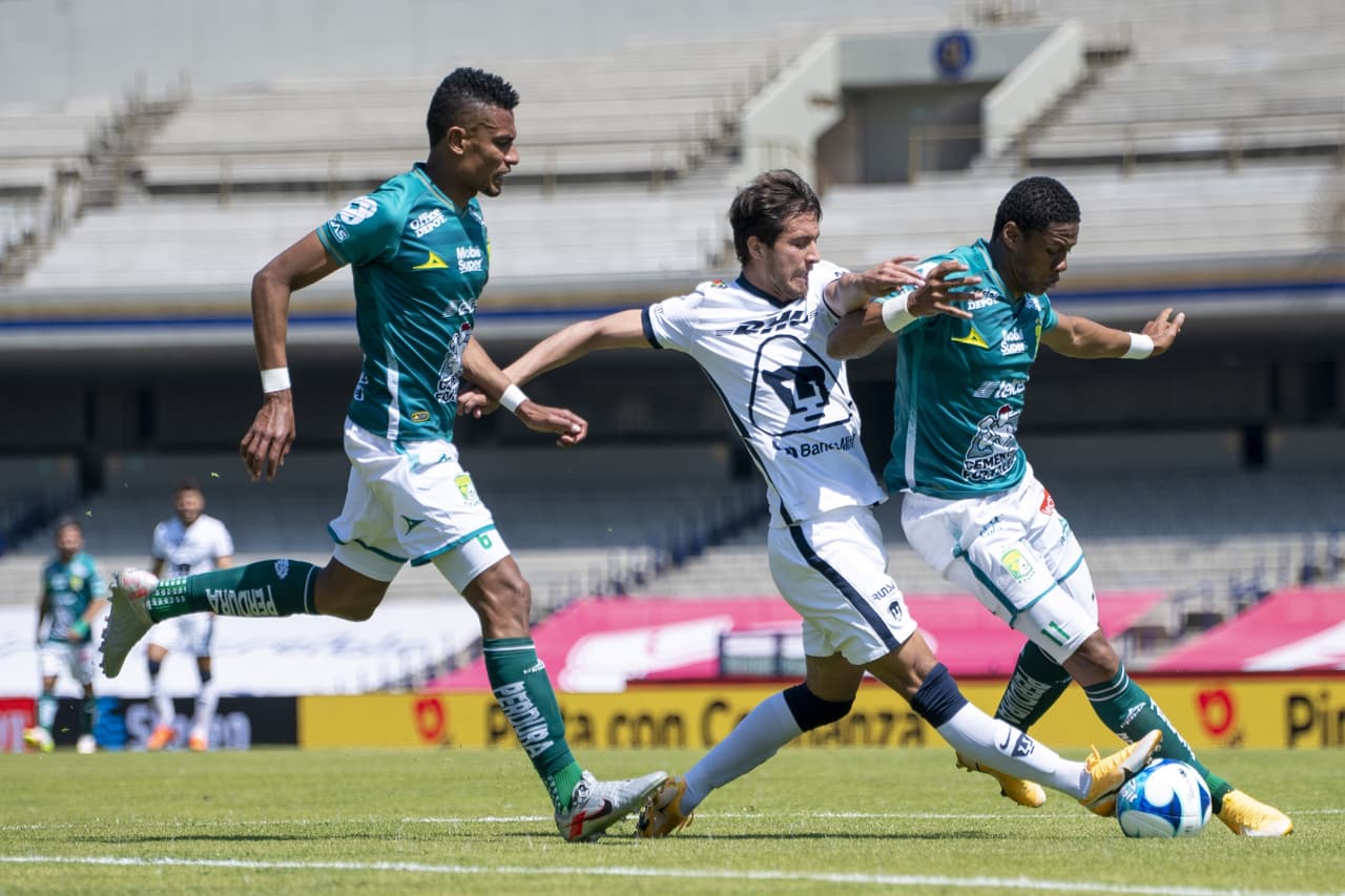 Ángel Mena tuvo que aparecer para que el León volviera a ganar y asegurara tres puntos que los ponen en la pelea por el repechaje de manera momentánea. Pumas hila cinco partidos sin poder ver la victoria, de los cuales cuatro han sido derrotas.