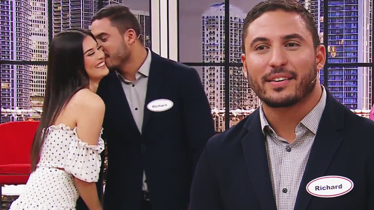 A las pocas semanas de haberla flechado, Richard le pidió a Lizzy que fuera su novia y un 14 de febrero de 2020 comenzaron una relación formal.