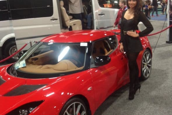 Marisela regresó a casa feliz de haber tenido la oportunidad de asistir al auto show en Washington y sentir el calor de su gente. La reina se divirtió tomándose fotos con sus admiradores y repartiendo autógrafos.