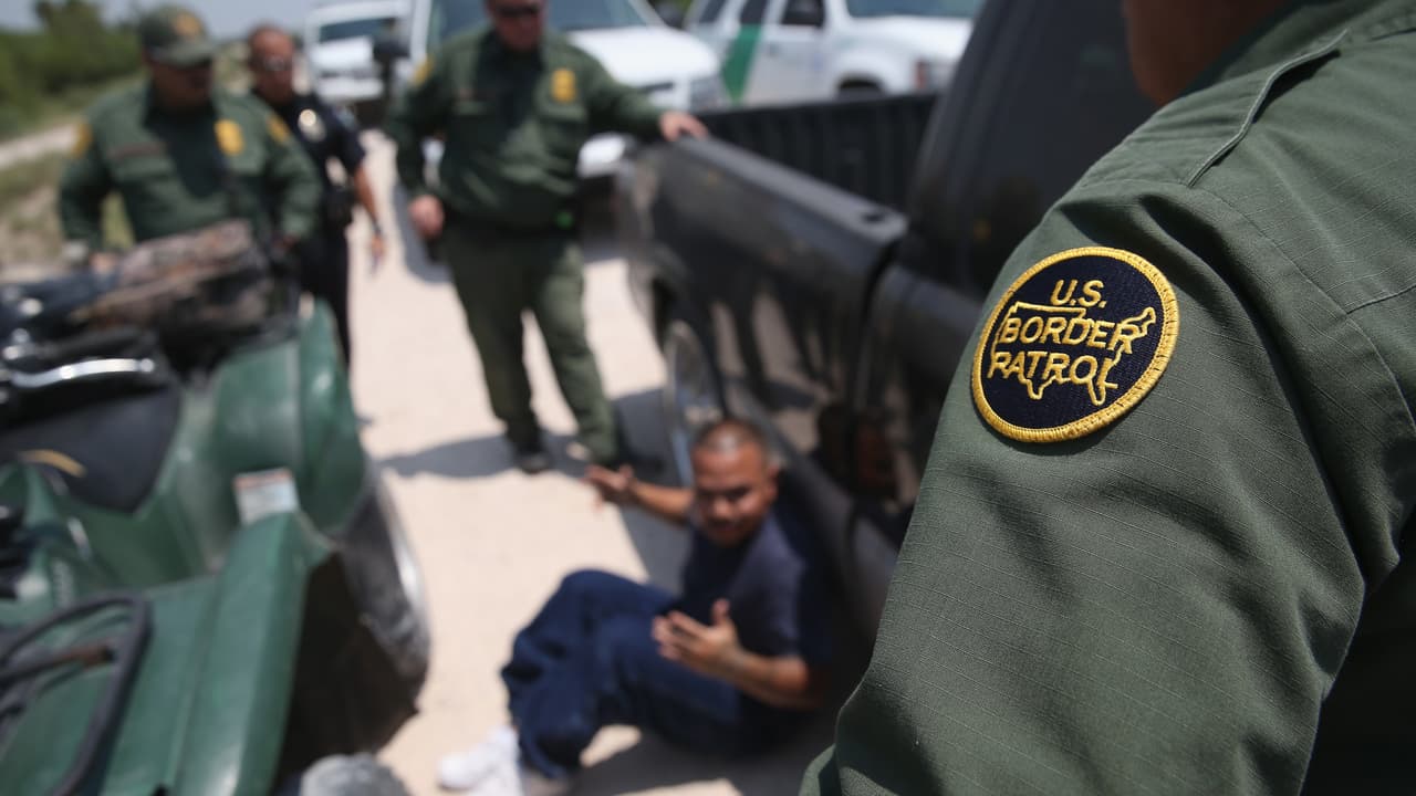 ¿Es un crimen ser inmigrante indocumentado en Estados Unidos?