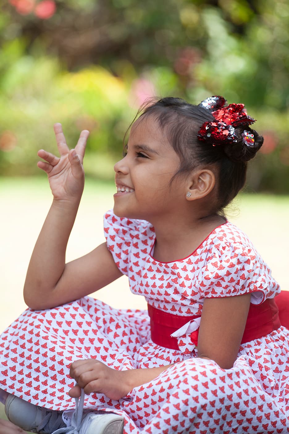 ¿Qué hará con el premio? "Quiero un muñeco y pagar mi cirugía". Esta niña, originaria de Veracruz, nació con un mal congenito que hace que uno de sus riñones sólo funcione un 12 por ciento. Sin embargo, sabe que con el apoyo de su padre puede lograr eso y más.