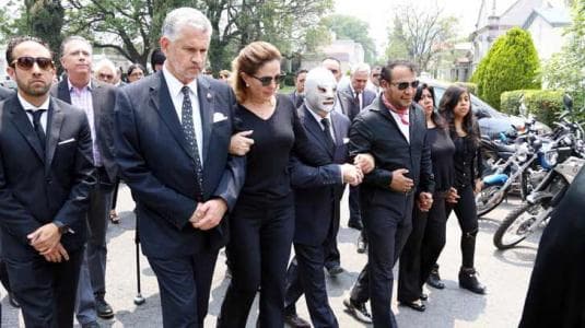 El detrás de cámaras de la misa luctuosa de Mario Moreno Ivanova, el hijo de 'Cantinflas'