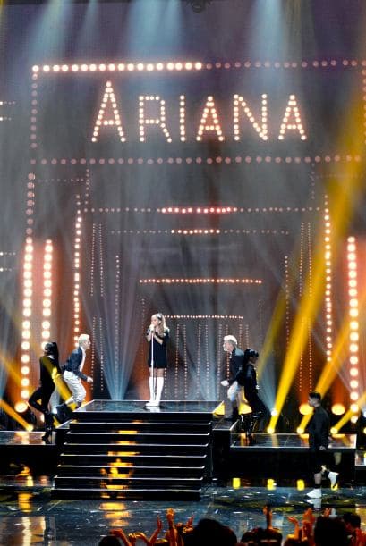 La cantante juvenil contó con un escenario bastante elaborado.