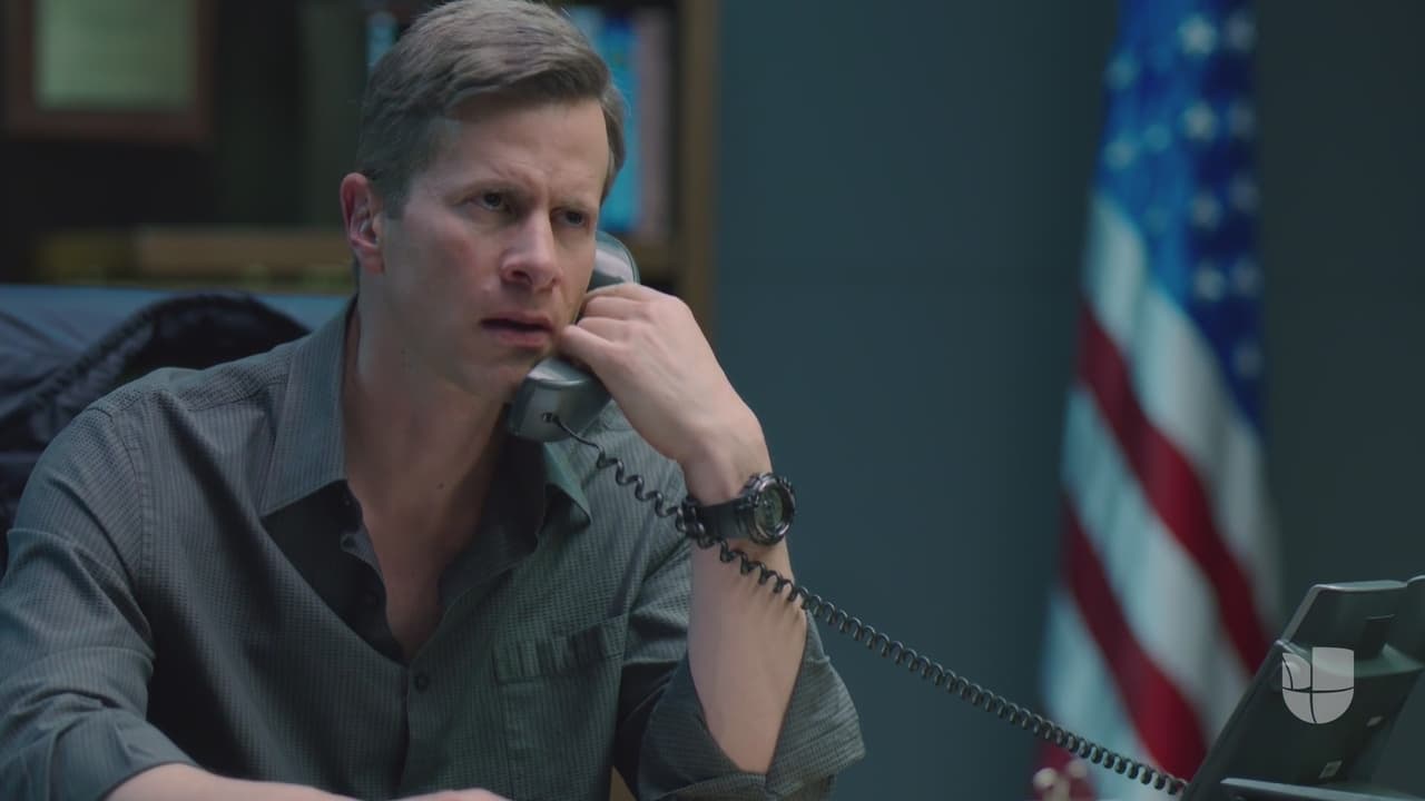 Pronto los agentes de la DEA descubrieron que Guzmán Loera seguía con sus planes de crear el laboratorio en Malasia, así que llamaron a la revista ‘Forbes’ para colocar a Joaquín como uno de los hombres millonarios del mundo y poner en evidencia la corrupción en México.