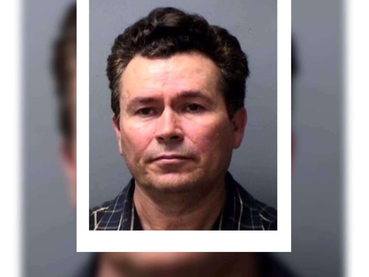 José Luis Rodriguez es un hispano que nació el 5 de octubre de 1955. Está siendo buscado por abuso sexual de un niño de 14 años y caricias de indecencia. La última vez que fue visto estaba en Grapevine. La recompensa para cualquier persona que conduzca a su arresto es de hasta 3,000 dólares.