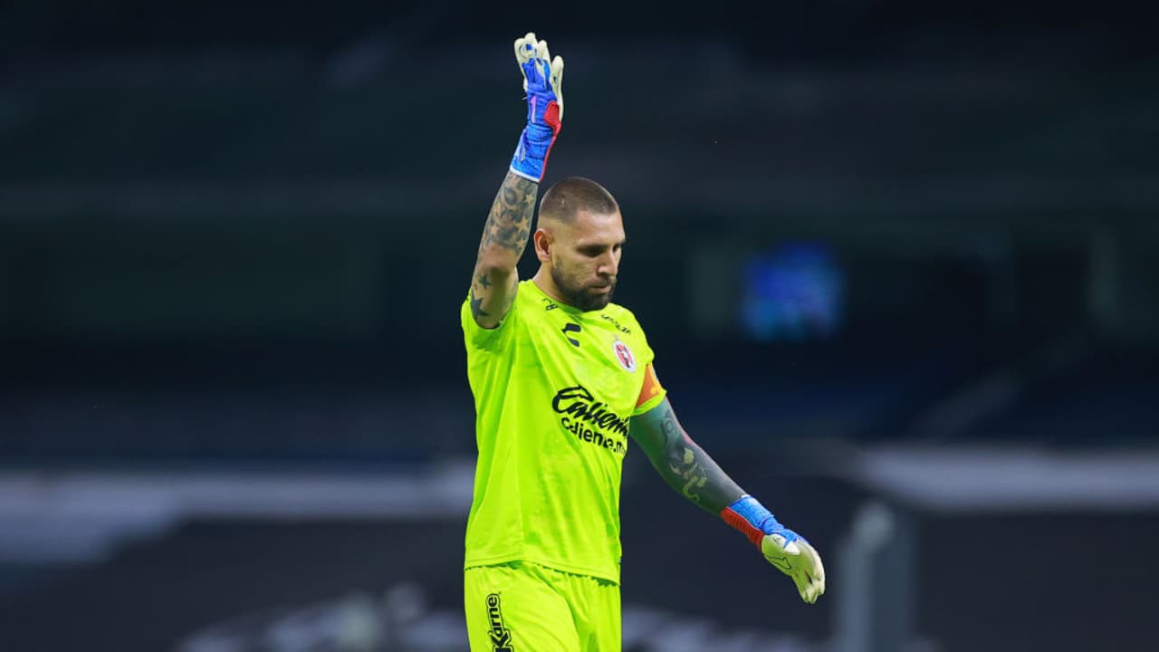 Jonathan Orozco revela que rechazó a Chivas este mismo verano