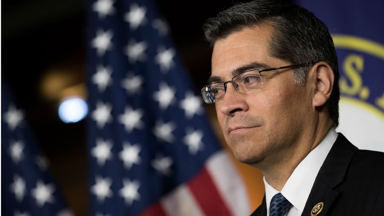 Xavier Becerra es confirmado como el primer fiscal general latino de California