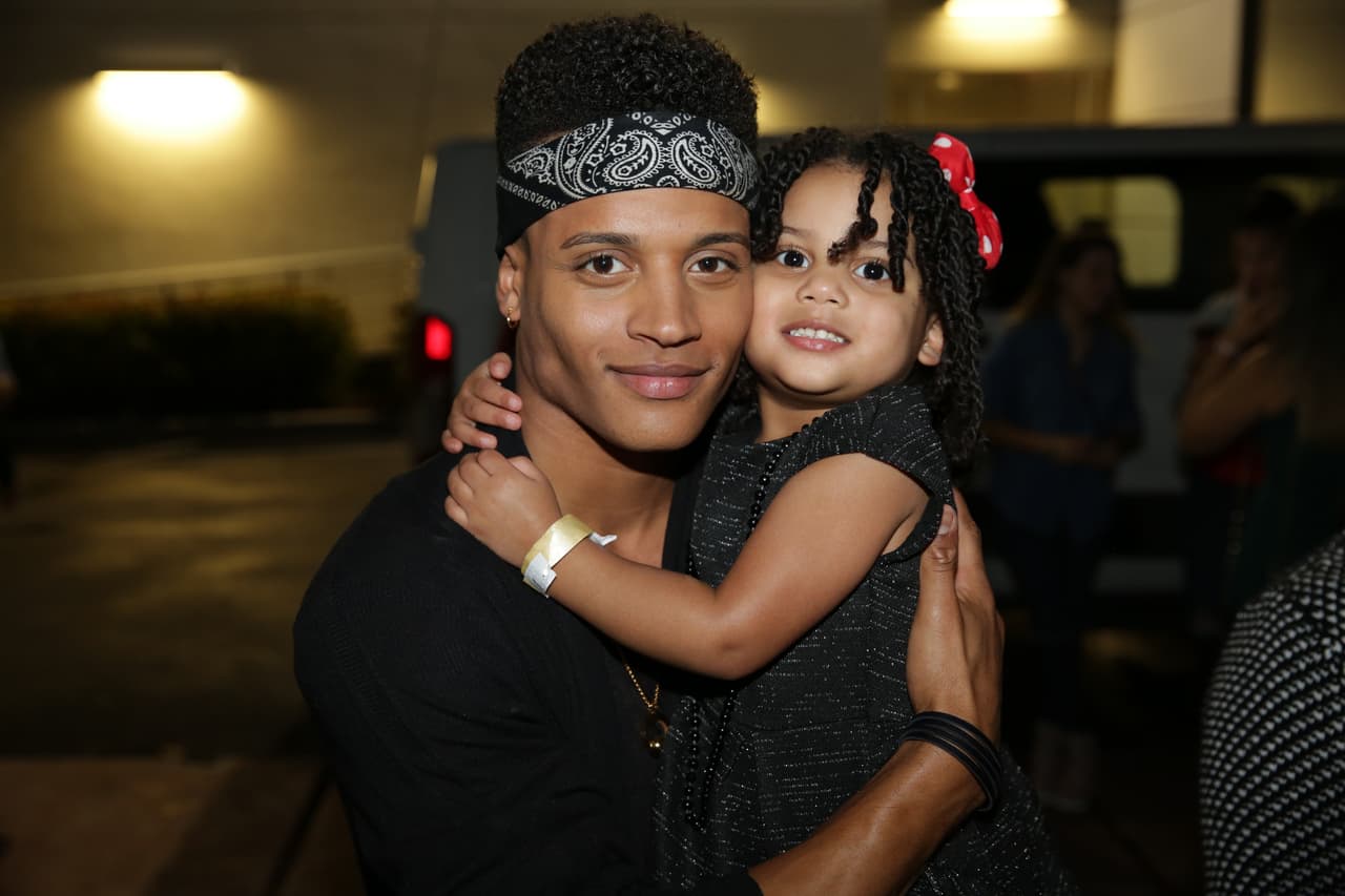 La hermosa hija de Christian, Ayanaliz Loissette, vino a darle todo su apoyo.