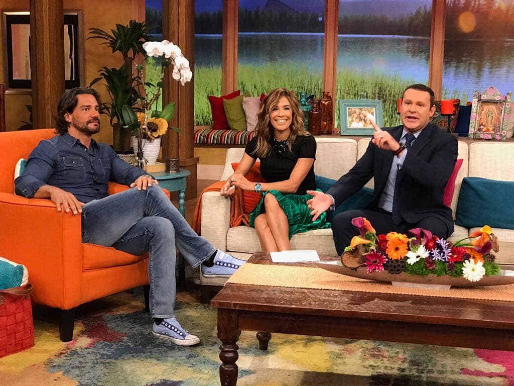 También hablamos de su pasión por la aviación y lo felicitamos por haber sido nombrado Capitán de la Fuerza Aérea de Chile.