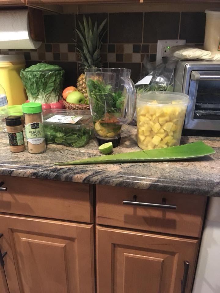 La primera receta a preparar en el Reto 28 fue el 
<a href="https://www.univision.com/noticias/recetas-reto-28/jugo-detox-verde-reto-28">jugo detox verde</a> y Angélica Castellanos quiso compartir su foto.