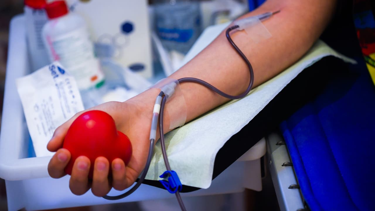 La iglesia Lakewood realiza evento de donación de sangre para ayudar en la crisis del coronavirus