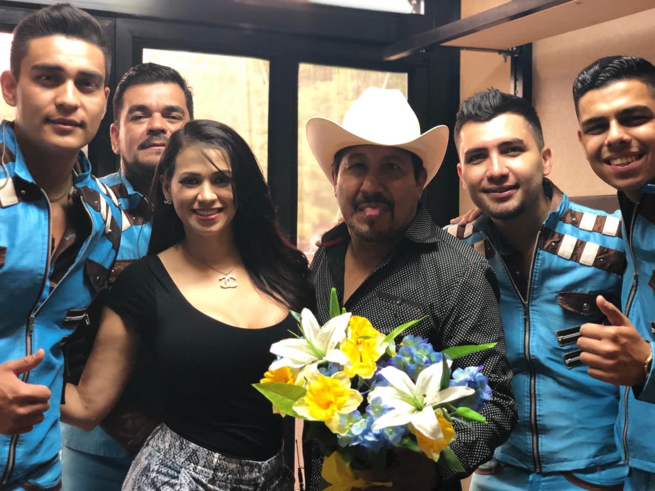 Como una bella flor que sobresale en el jardín, así consideran a El Feo.
<br>