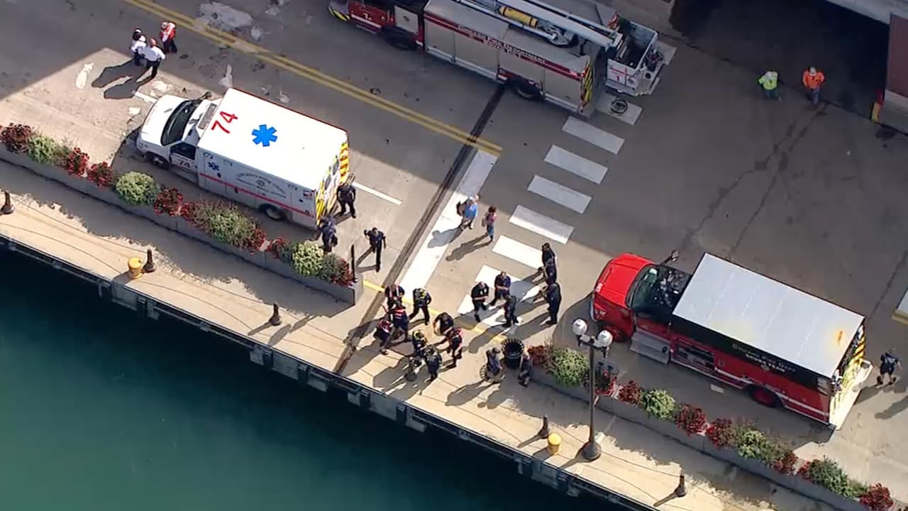 El 19 de septiembre, alrededor de la 1 pm, rescatistas del Cuerpo de Bomberos de Chicago respondieron a un llamado de emergencia para rescatar a un niño de las aguas del Lago Michigan, en la cuadra 700 al este de la Avenida Grand.
