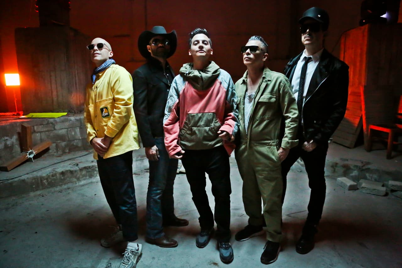 <b>Kinky</b> se unirá al gran momento que viviremos con Los Ángeles Azules junto a Gloria Trevi y Chiquis Rivera.