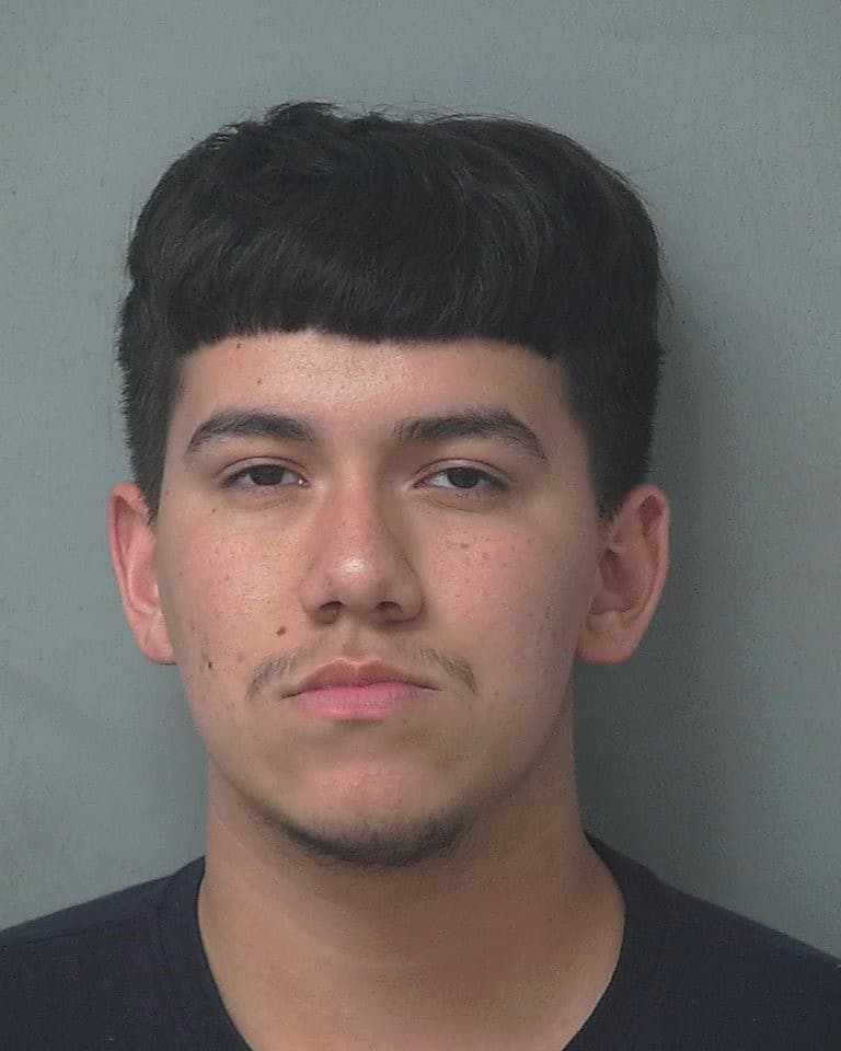 Jhovany Arroyo, de 21 años.