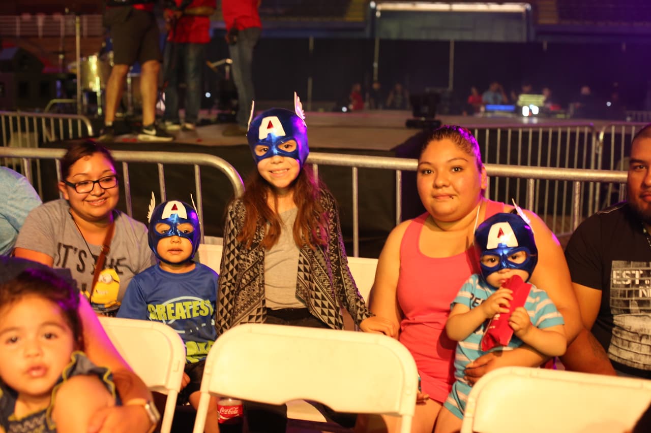 Decenas de asistentes disfrutaron del talento de artistas hispanos en el “Festival de Mayo” en la capital de Texas.