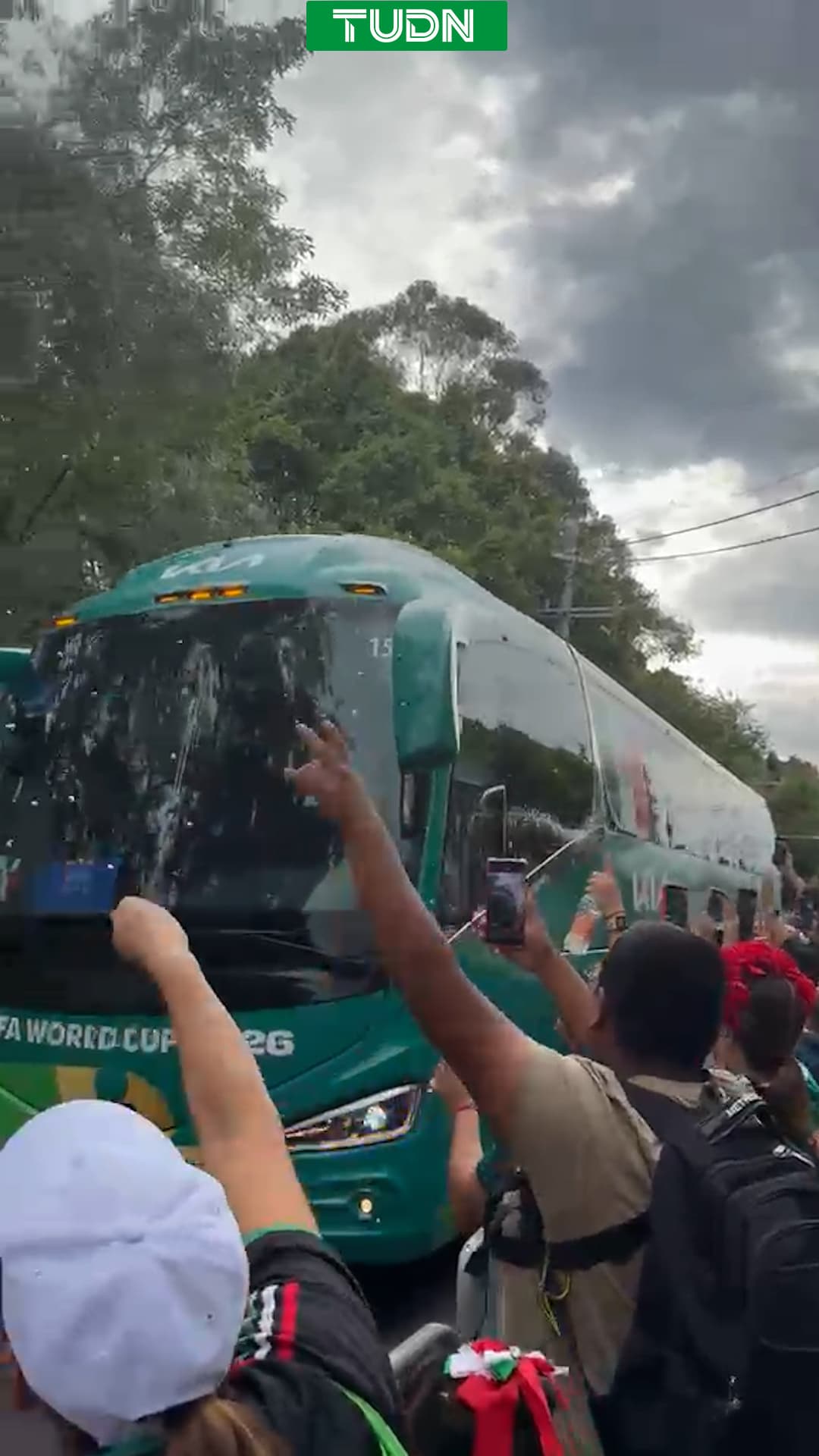 Así fue el impactante recibimiento de la afición al Tri para el juego ante Chequia
