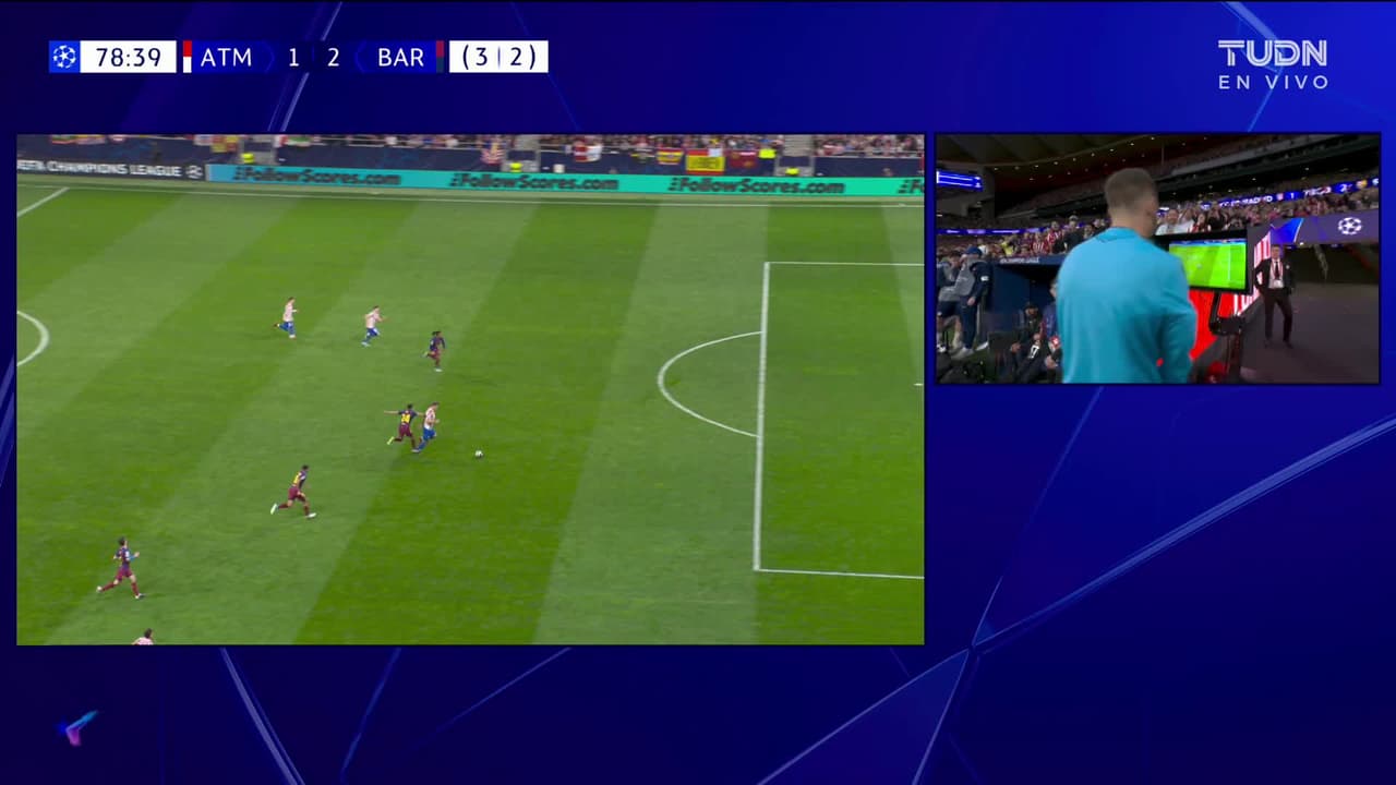 ¡Expulsión! El árbitro saca la roja directa a Eric García.