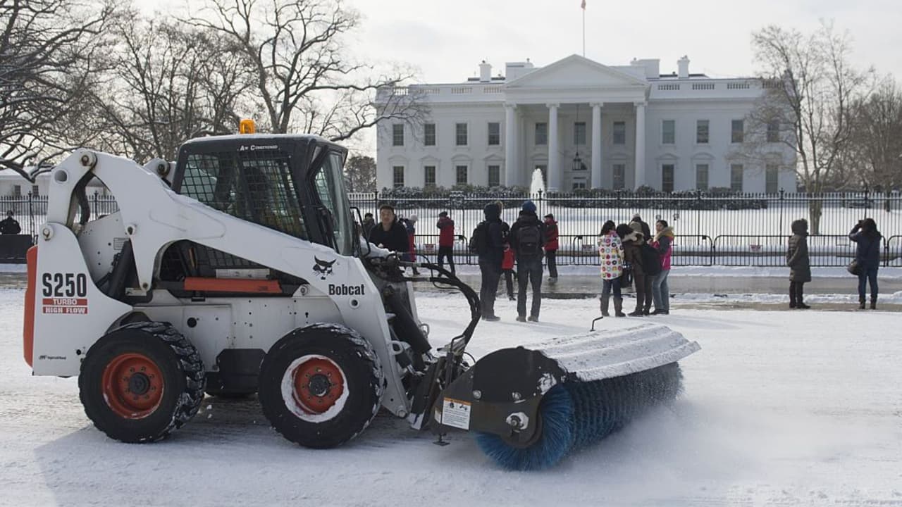 Viernes de problemas viales ante llegada de sistema invernal a nuestra zona