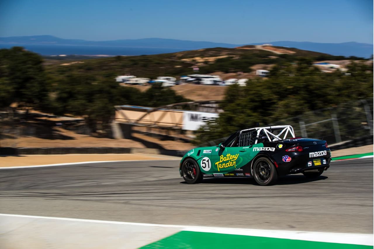 El 'Corckscrew' representa una bajada de 59 pies o 18 metros o 5½ pisos.