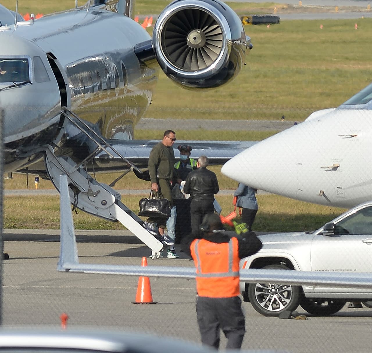 El expelotero fue visto el sábado 20 de noviembre desembarcando de un avión privado en el aeropuerto del condado de Westchester en Nueva York. 
<br>