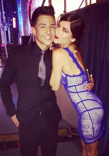 Una foto con el talentoso Luis Coronel, quien se ganó su aprecio por su buena vibra.