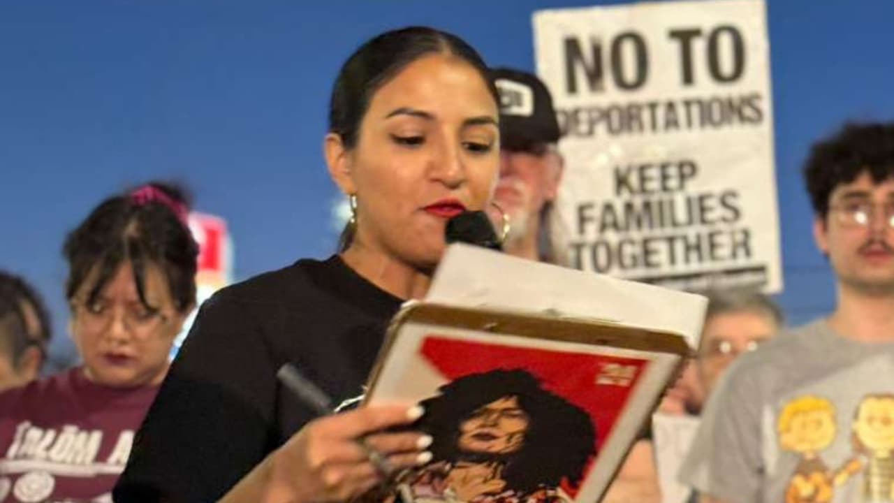 Durante la concentración, los líderes comunitarios señalaron que este ha sido 
<b>uno de los operativos más grandes </b>realizados recientemente en la ciudad y exigieron que las autoridades transparenten los protocolos utilizados.