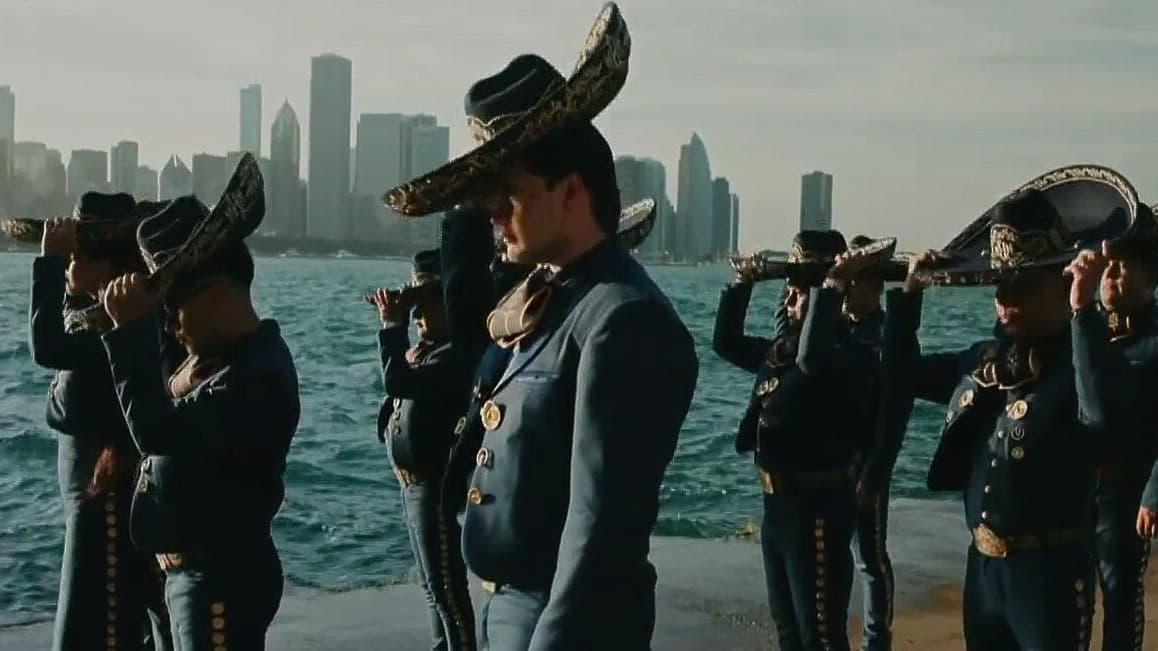 Entrevista con el mariachi que cantó el himno de Estados Unidos en juego de la NFL