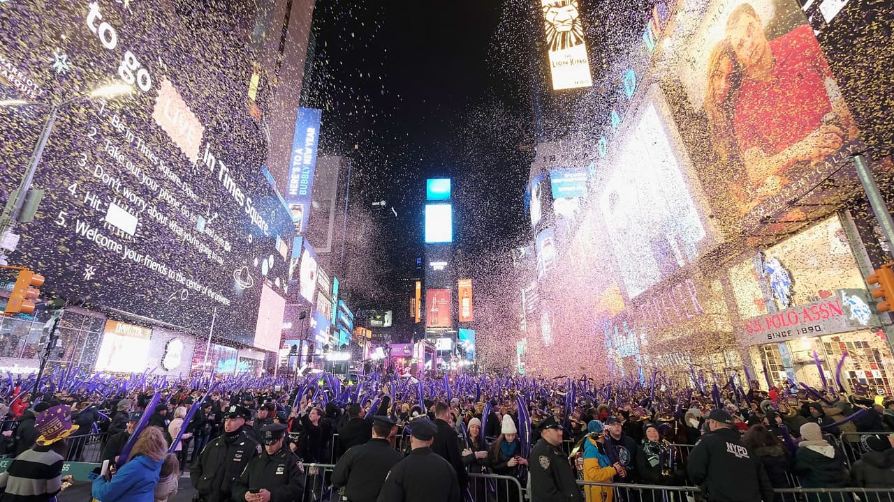 Policía de Nueva York aumenta medidas de seguridad para la celebración del Año Nuevo en Times Square