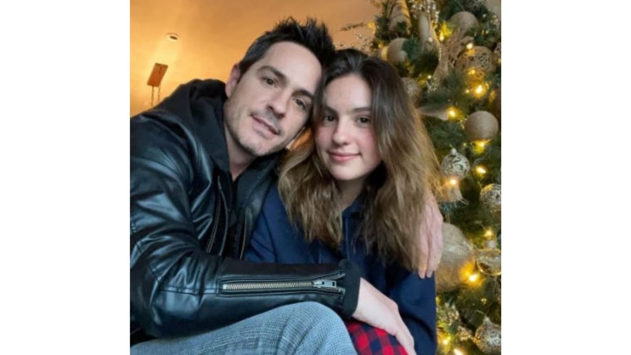 Mauricio Ochmann y su hija