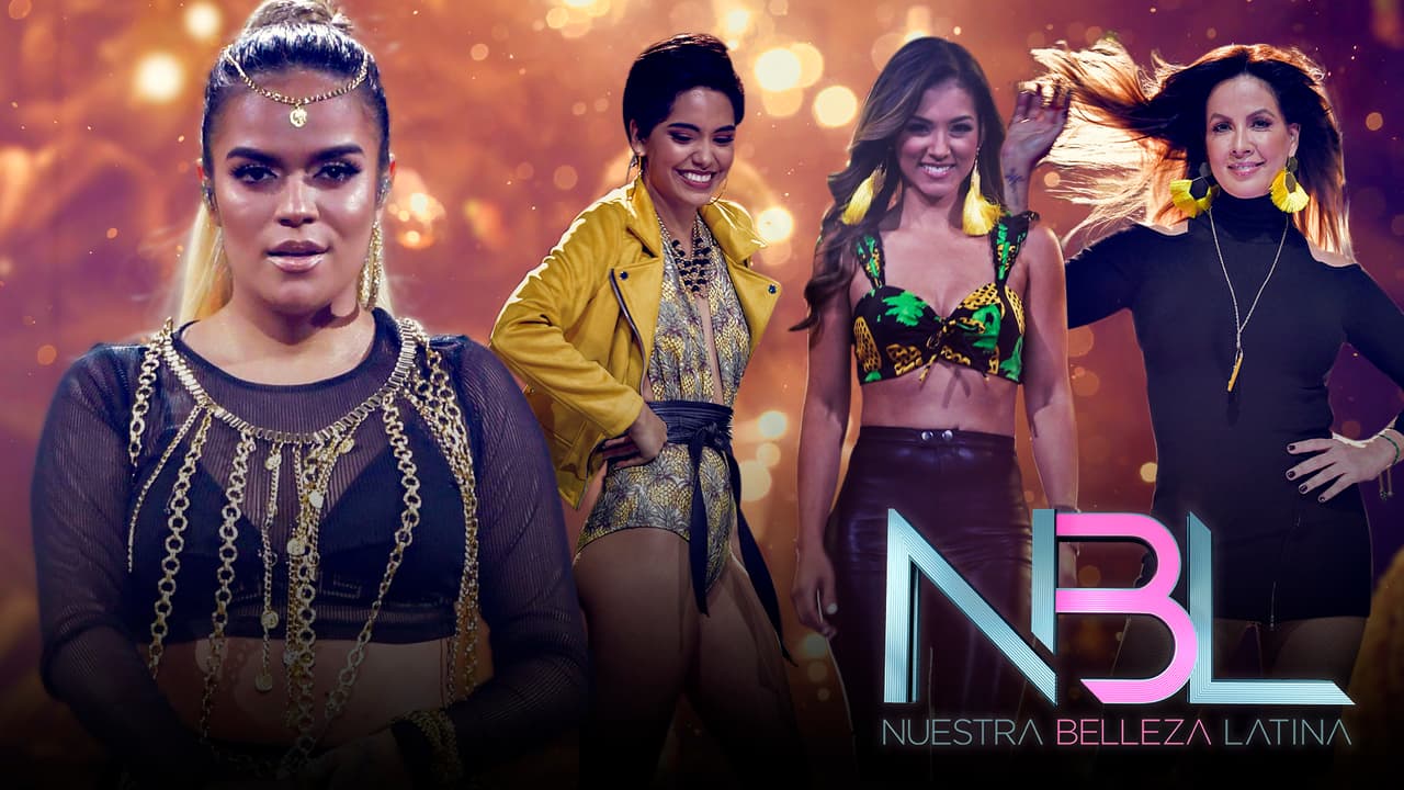 Amarillo en la primera pasarela con Karol G