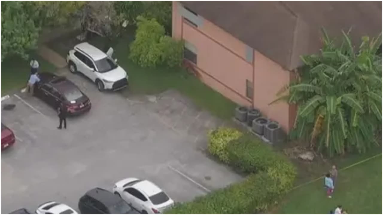 Dos personas muertas y una herida en tiroteo dentro de complejo residencial en Hialeah