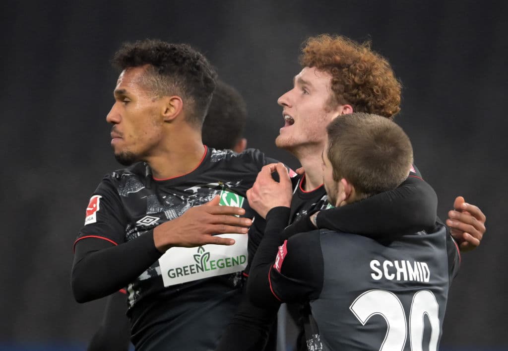 Werder Bremen apaleó 1-4 al Hertha Berlin a domicilio.