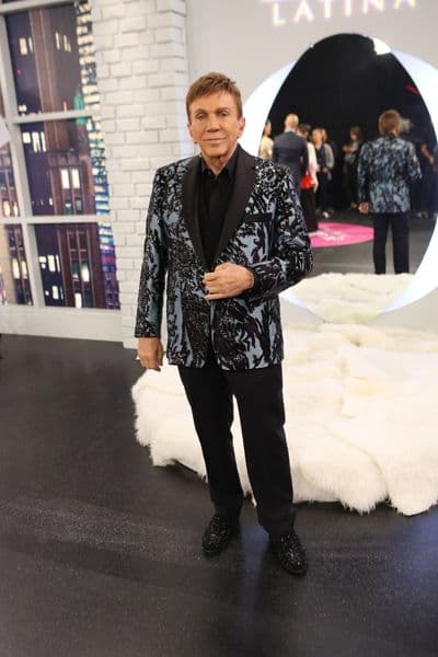 Nuestro lente intrépido te trae lo que no viste de esta gala que pareció sacada de una sesión de las Naciones Unidas. ¡Todo fue paz y amor!