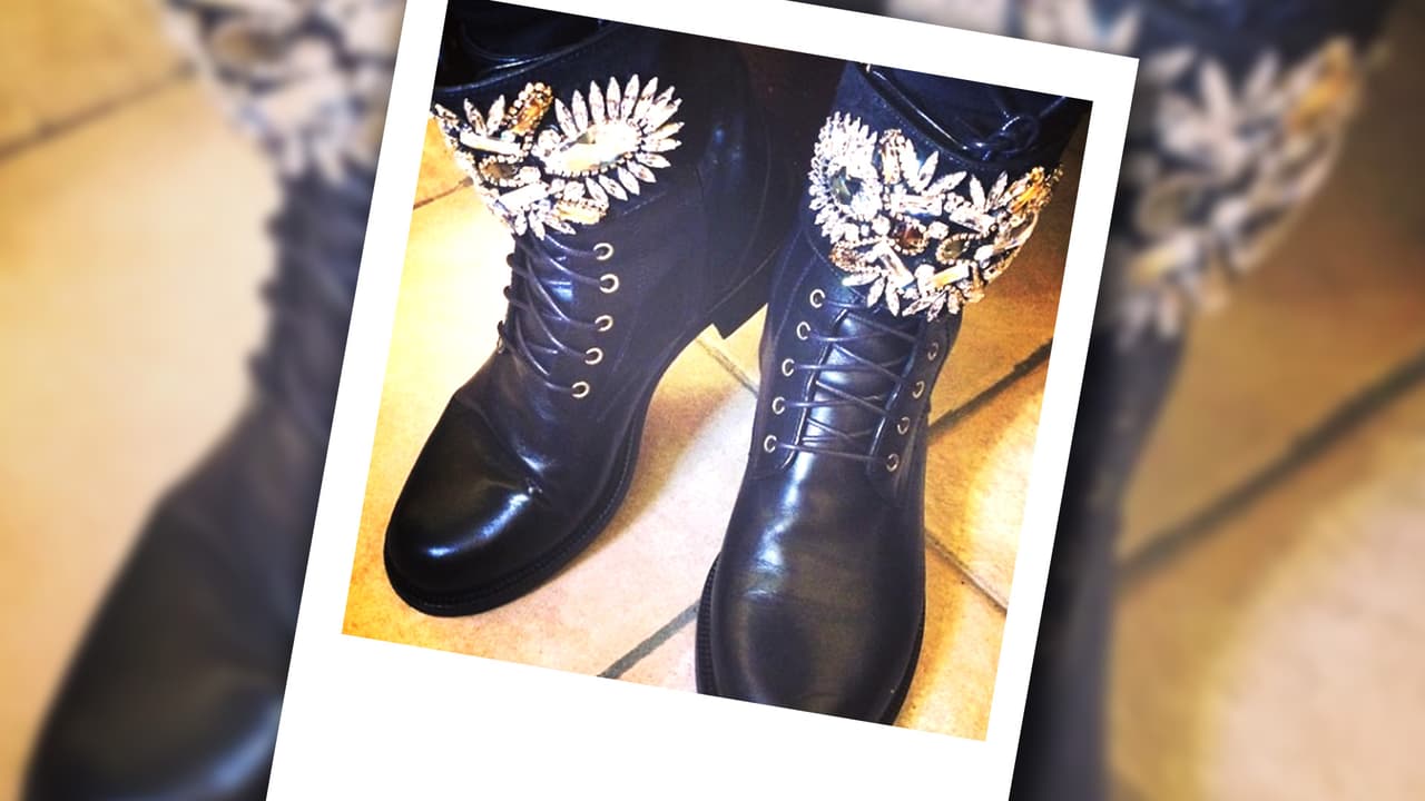 Las botas militares siempre son un acierto y estas son más especiales por ser únicas.