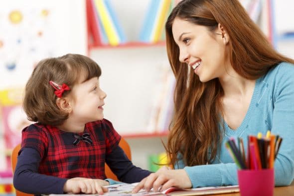 Si bien es necesario asegurarte que los pequeños estarán bien, no te obsesiones. Preocuparte demasiado por lo que ocurrirá en tu ausencia, no hará más que nublar el momento.