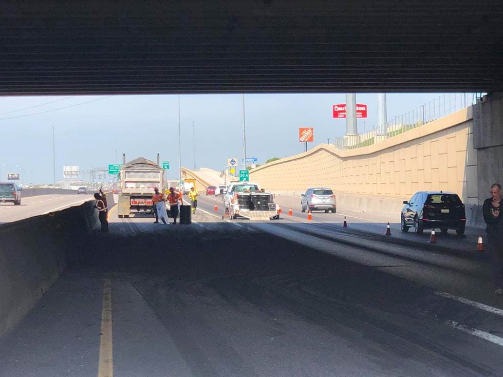 Cierre de carriles de la WB 820 en Rufe Snow