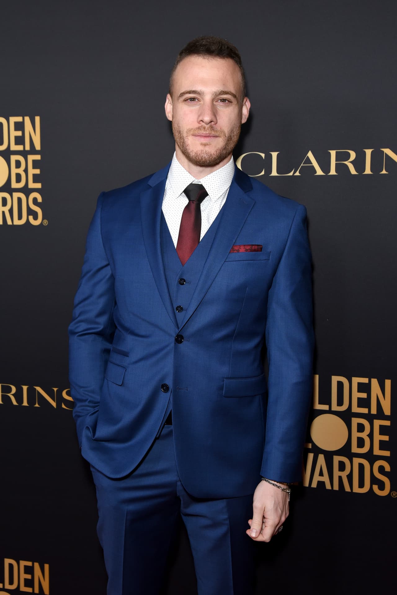 Entre estos galanes de telenovelas turcas se encuentra
<b> Kerem Bürsin</b>, quien es uno de los actores más cotizados del momento. Te contamos más de él.