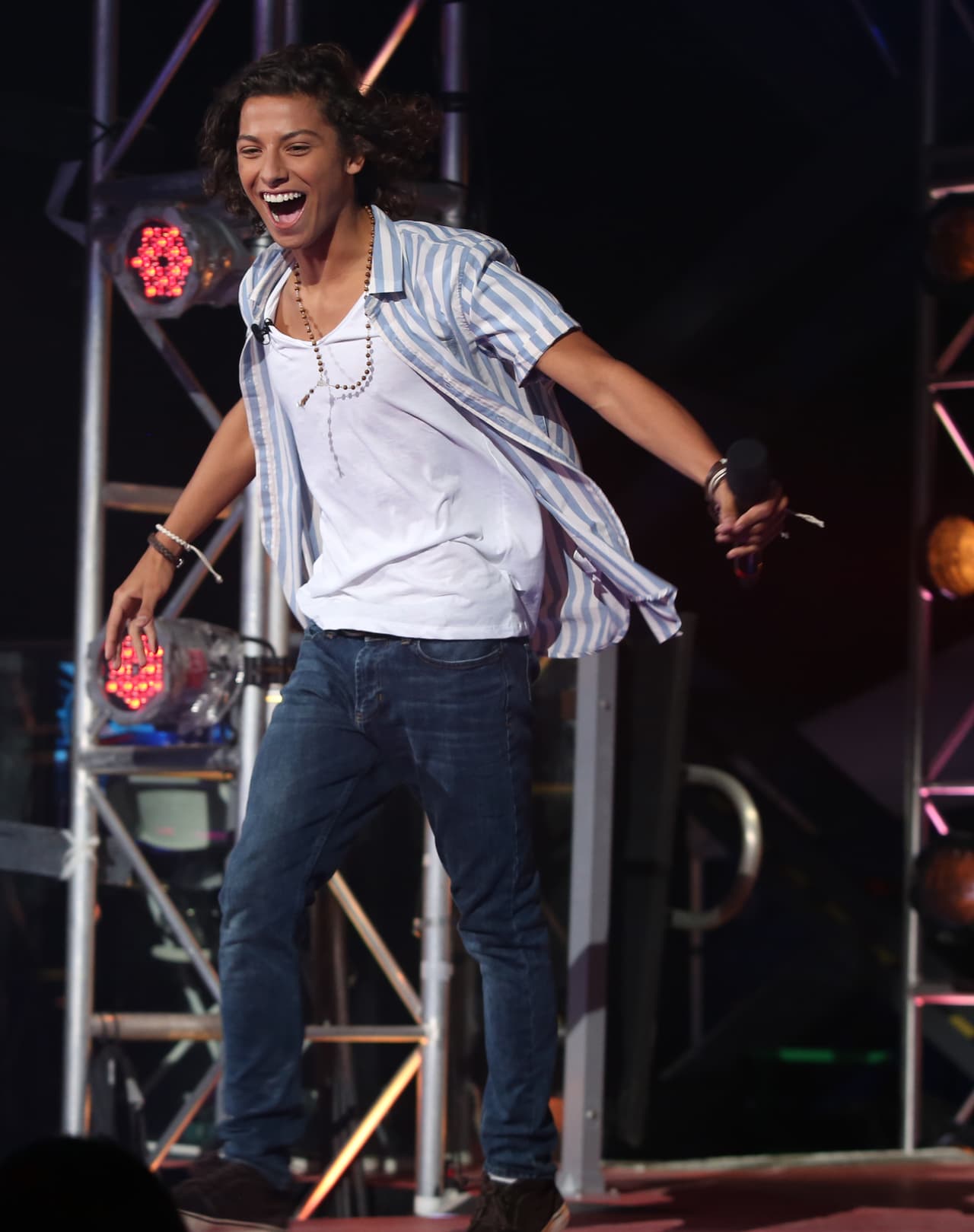 Yamil Hernández la atinó con su atuendo.