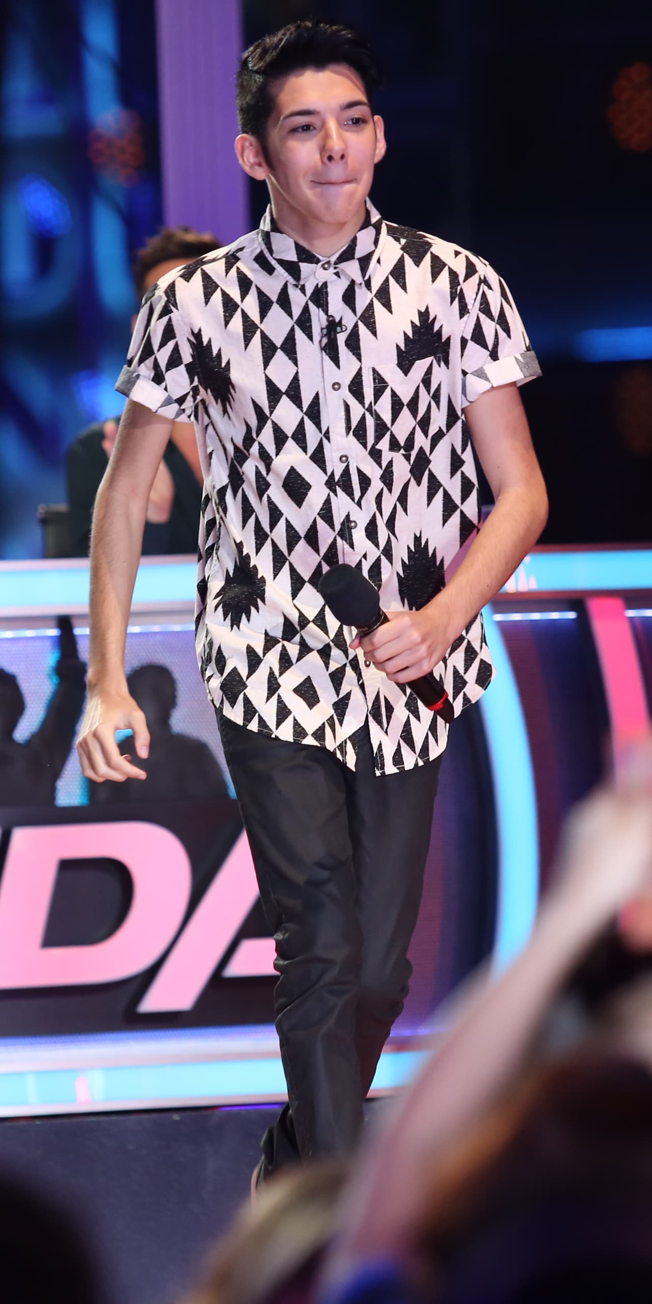 Yoandri se lució con un tribal print.