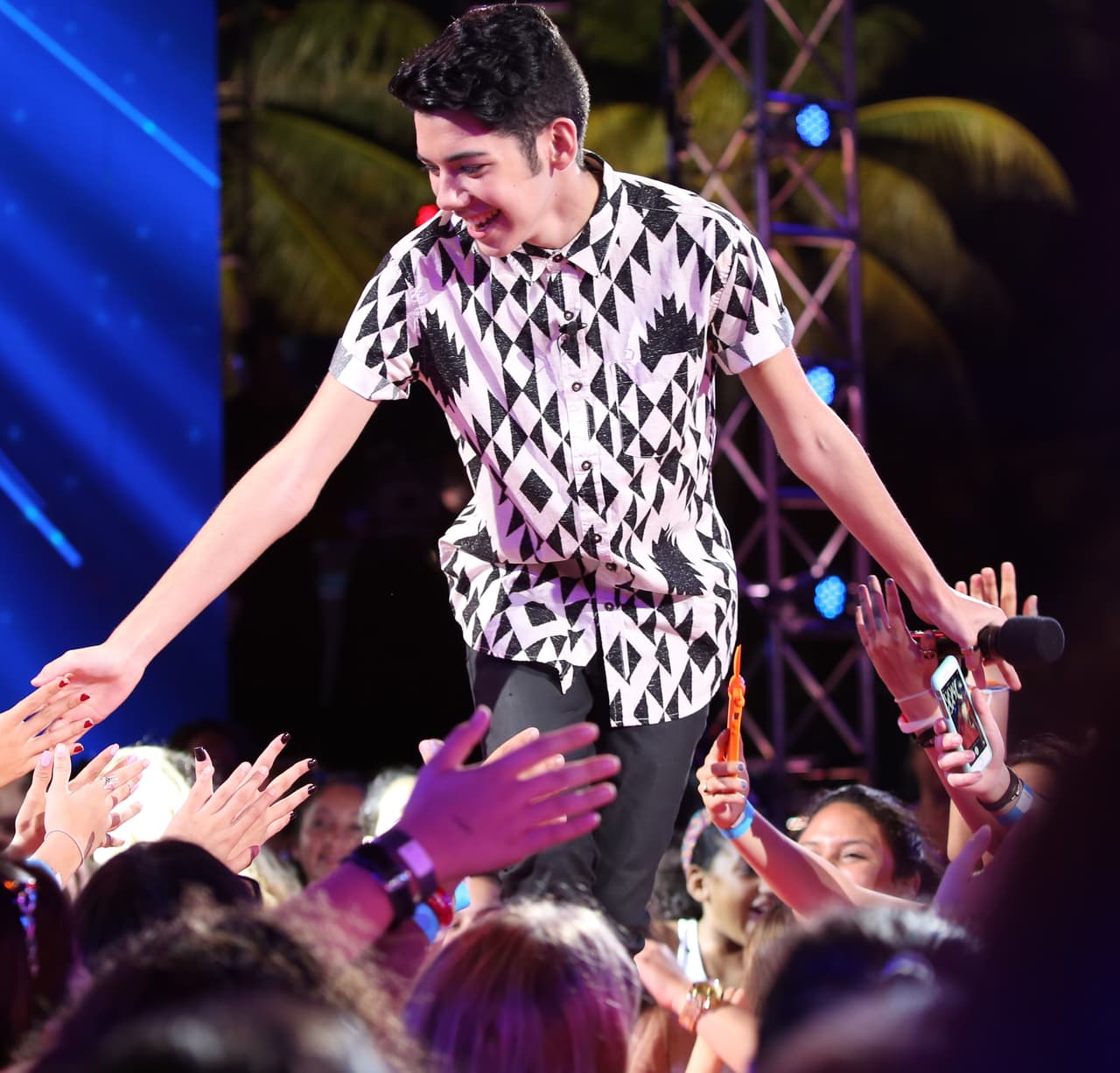 A pesar de su corta edad, he was on point con su outfit.