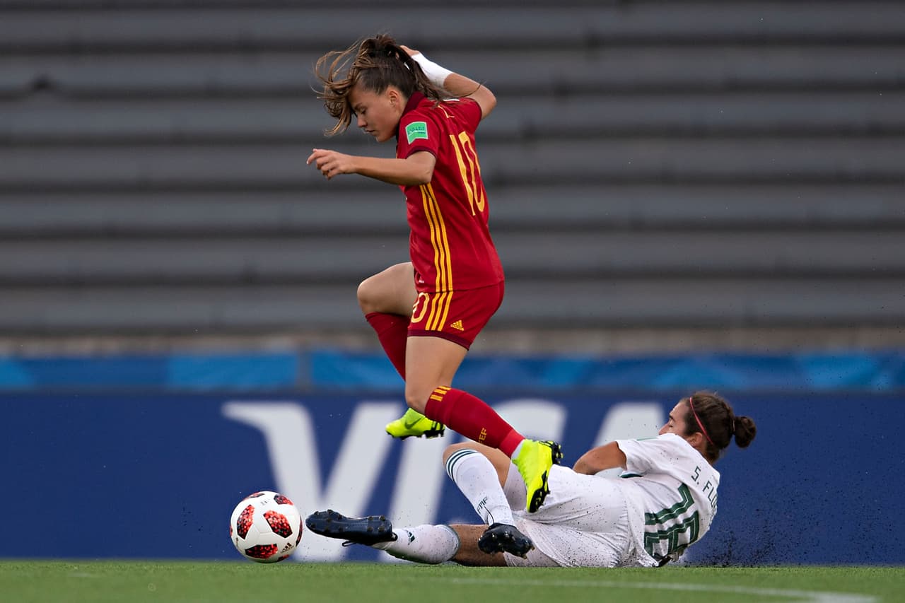 Las anotaciones del conjunto español fueron obra de Claudia Pina, quien marcó doblete en los minutos 16 y 26. Dichas anotaciones significaron el título.