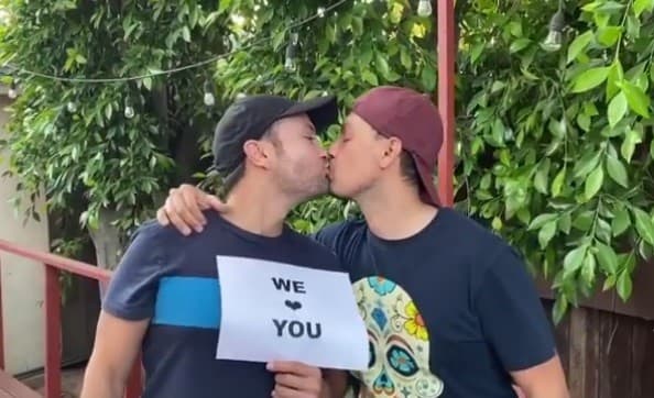 Ni el coronavirus quebranta el amor que se profesan y esperan que en los próximos meses puedan celebrar su unión.